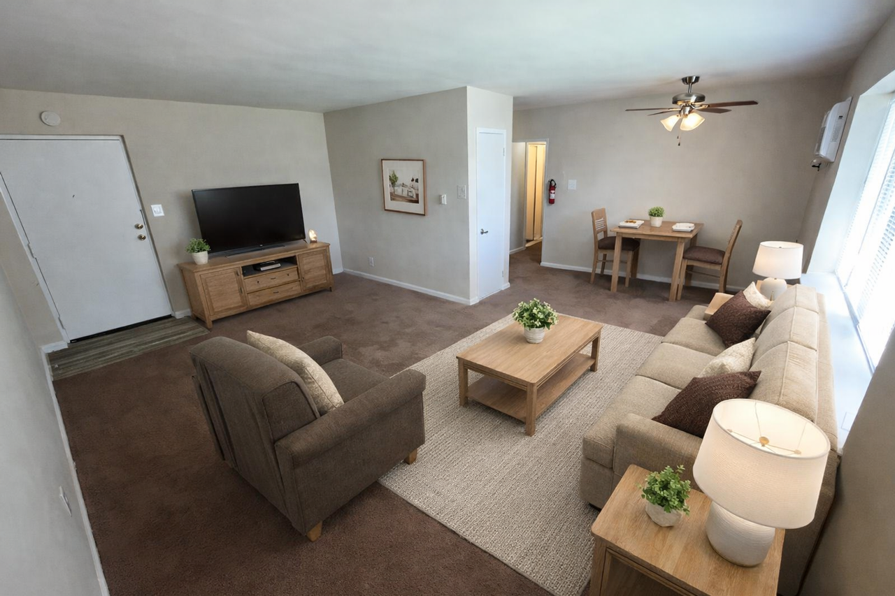 Oak Tree Apartments - Photo 6 of 24