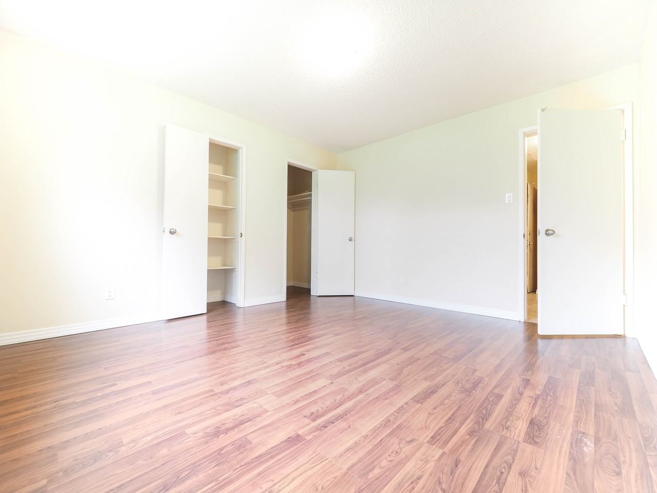 Elm Tree Place - Photo 6 of 9