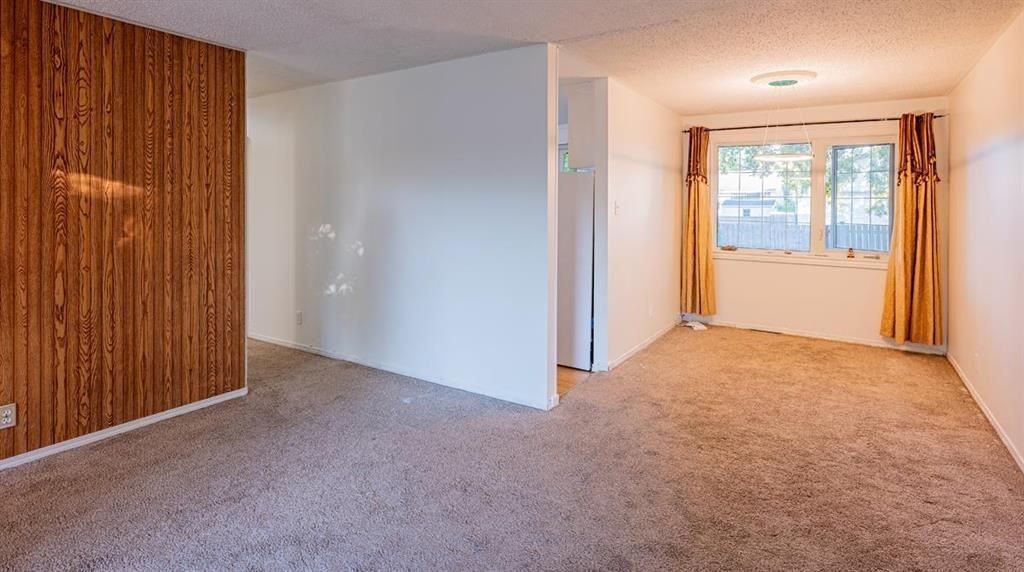 10 Bayfield Ave - Photo 3 of 34