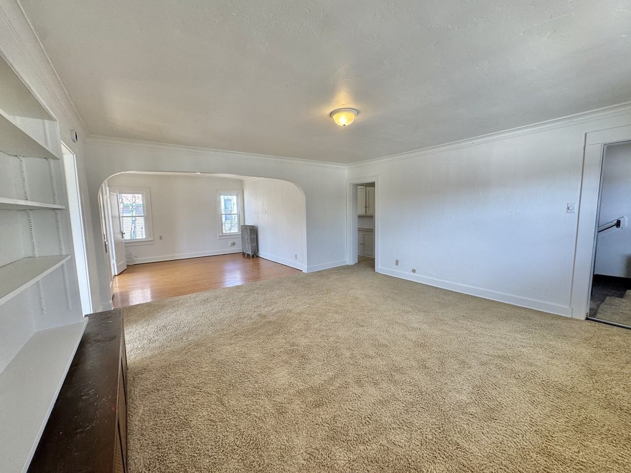 701 North Chestnut AvenueUpper #701UPPER - Photo 3 of 13