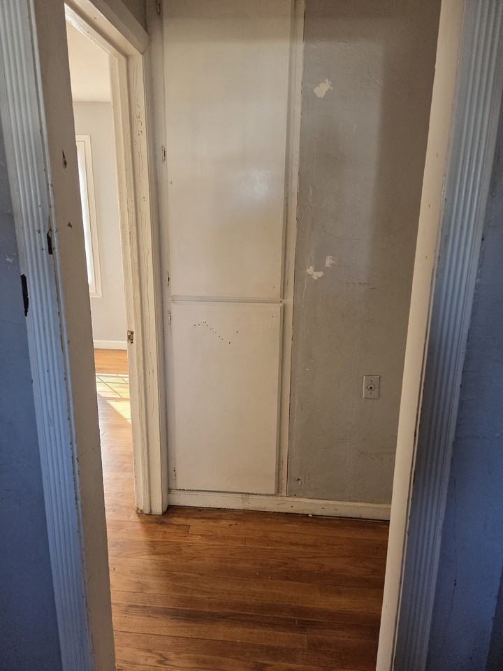 3100 Nw 33rd St #1 - Photo 6 of 14