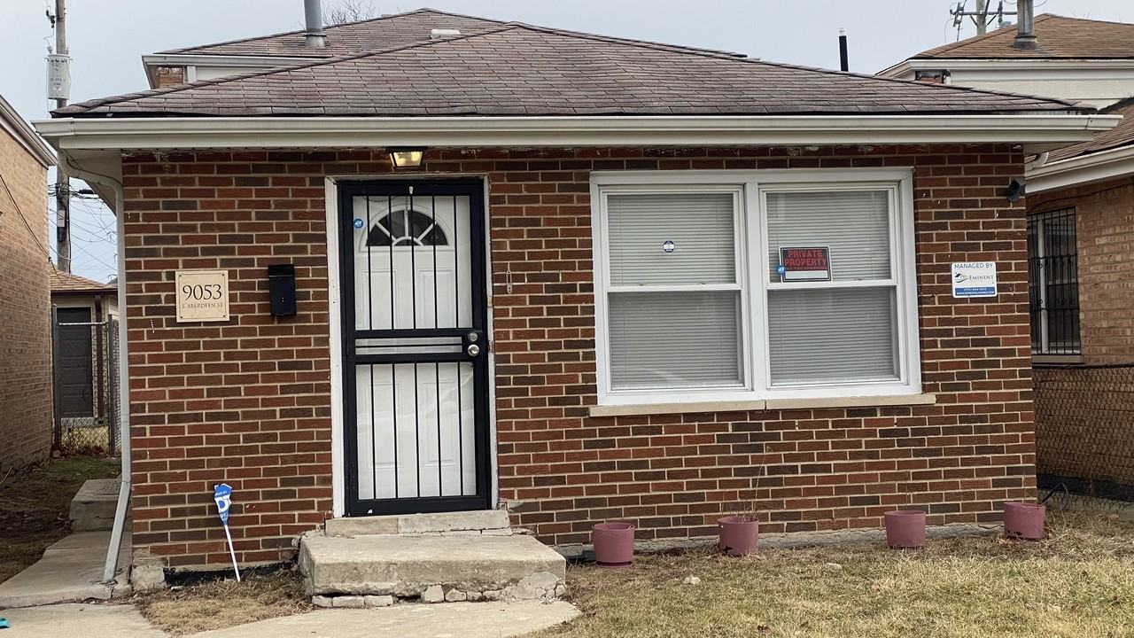 9053 S Aberdeen St #1 - Photo 2 of 12