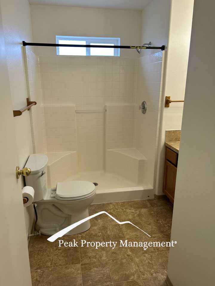 10th Ave N #129 - Photo 5 of 8