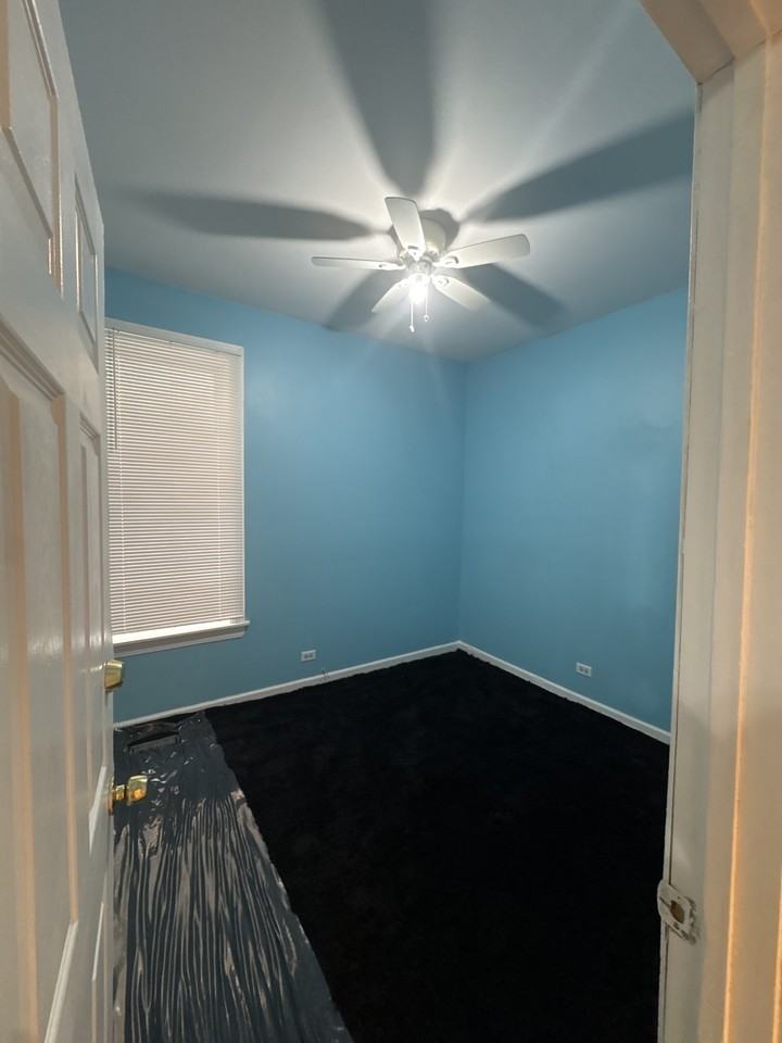 5628 S Laflin St #1 - Photo 5 of 10