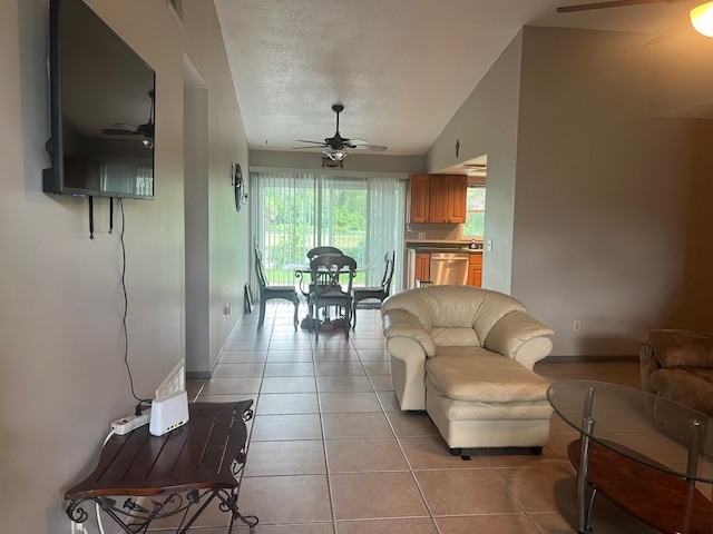 958 Florida Pkwy #1 - Photo 3 of 30