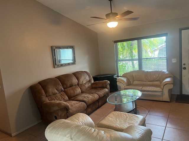 958 Florida Pkwy #1 - Photo 5 of 30