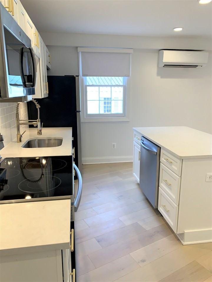 152 Main StreetUnit 303 #303 - Photo 2 of 5