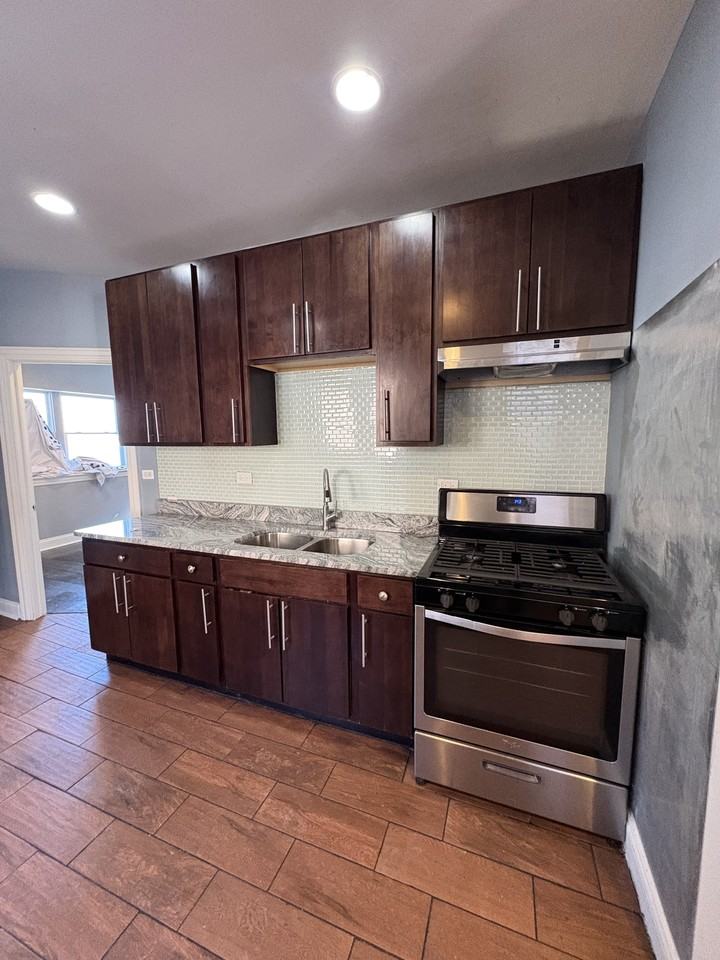 7025 S Chappel Ave #3 - Photo 6 of 16