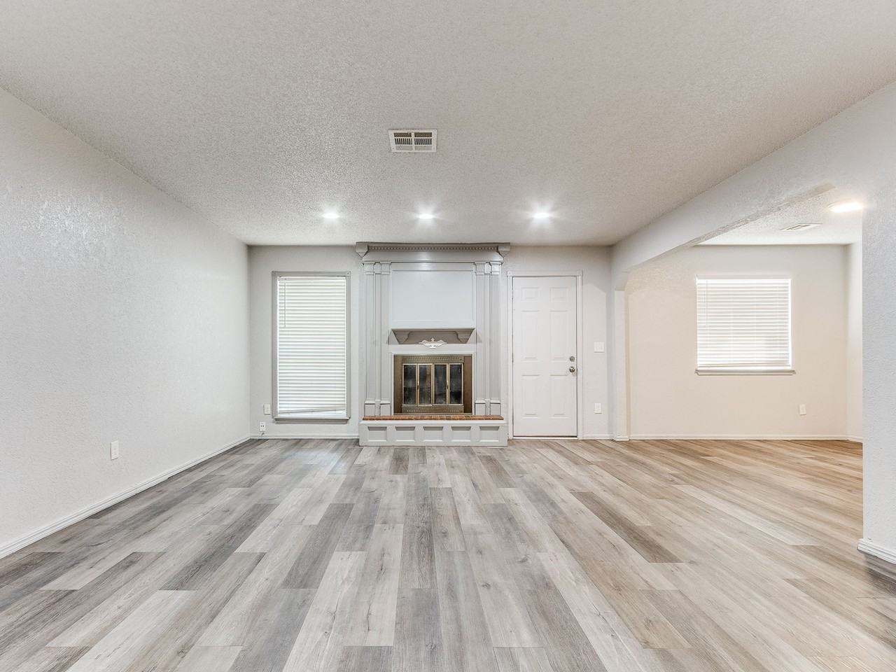 2002 Vanessa Dr #1 - Photo 3 of 16