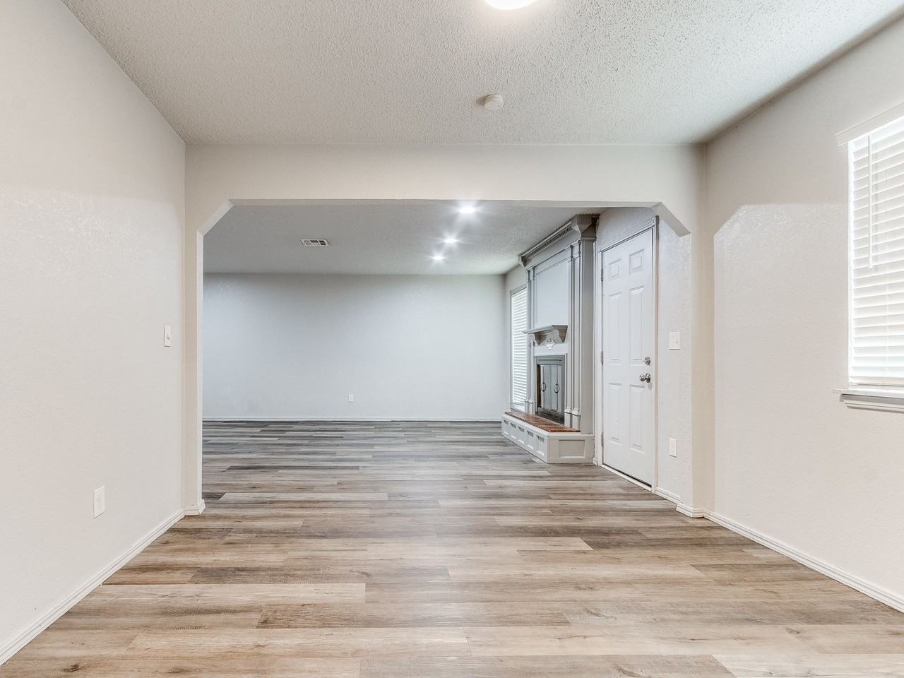 2002 Vanessa Dr #1 - Photo 5 of 16