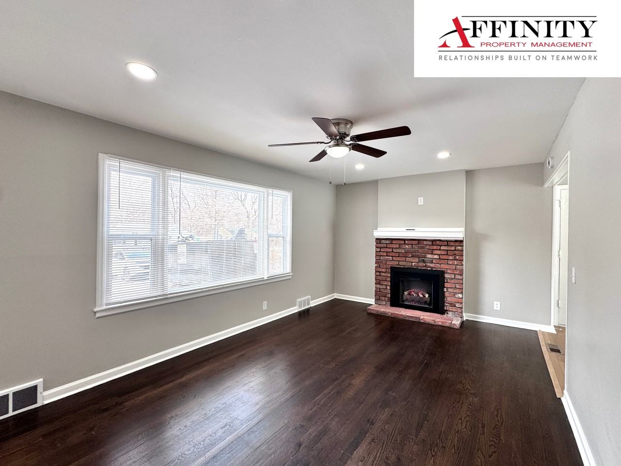 5625 N Amoret Ave #1 - Photo 2 of 14