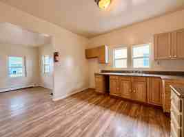 featured image of 413 E Broad St