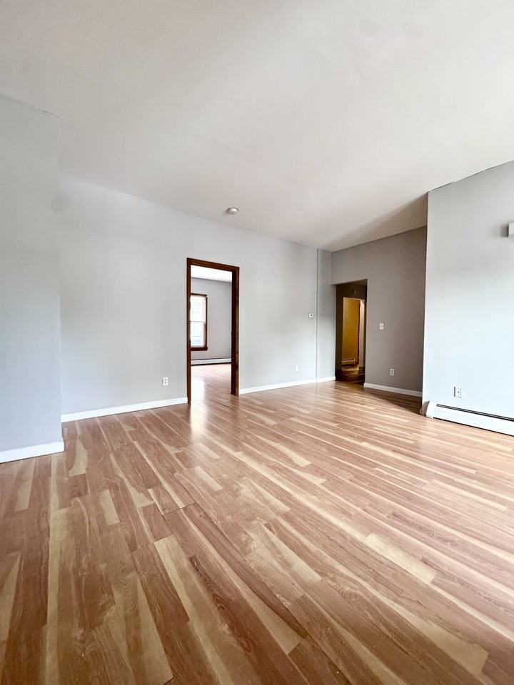 336 East Street - 4 #4 - Photo 2 of 13