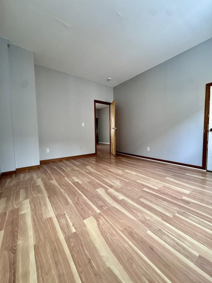 336 East Street - 4 #4 - Photo 5 of 13