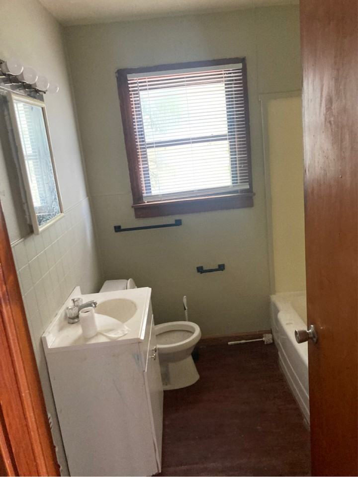 912 N C St #1 - Photo 5 of 10