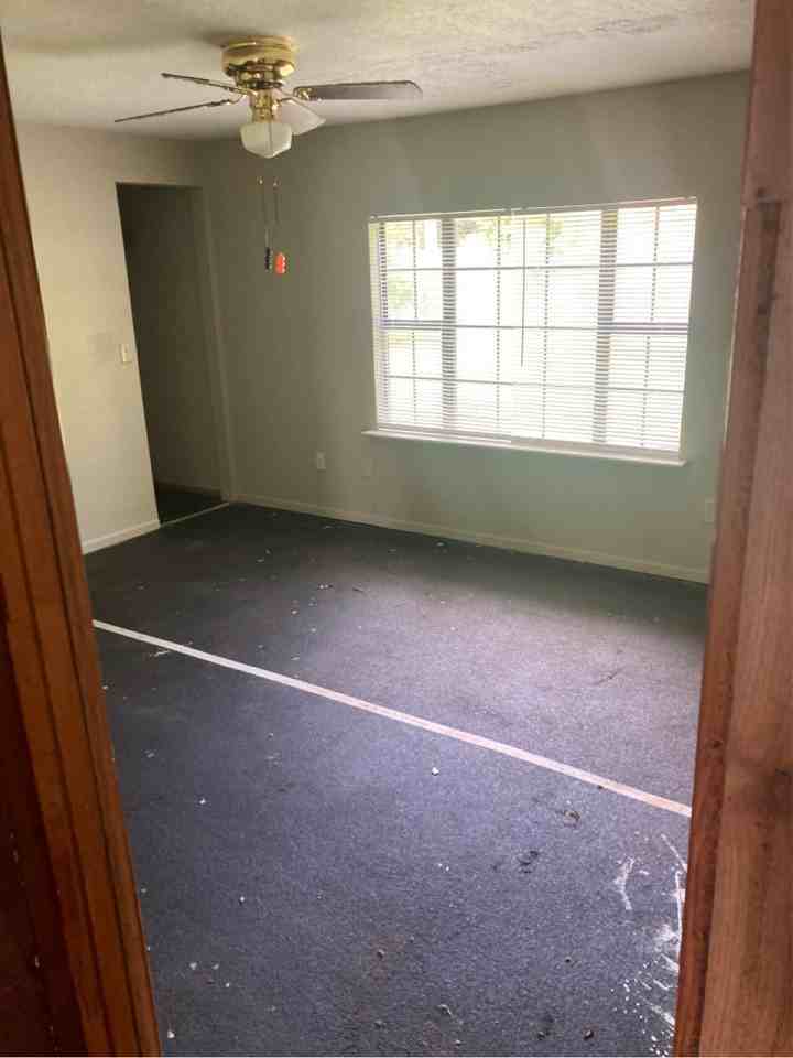 912 N C St #1 - Photo 6 of 10