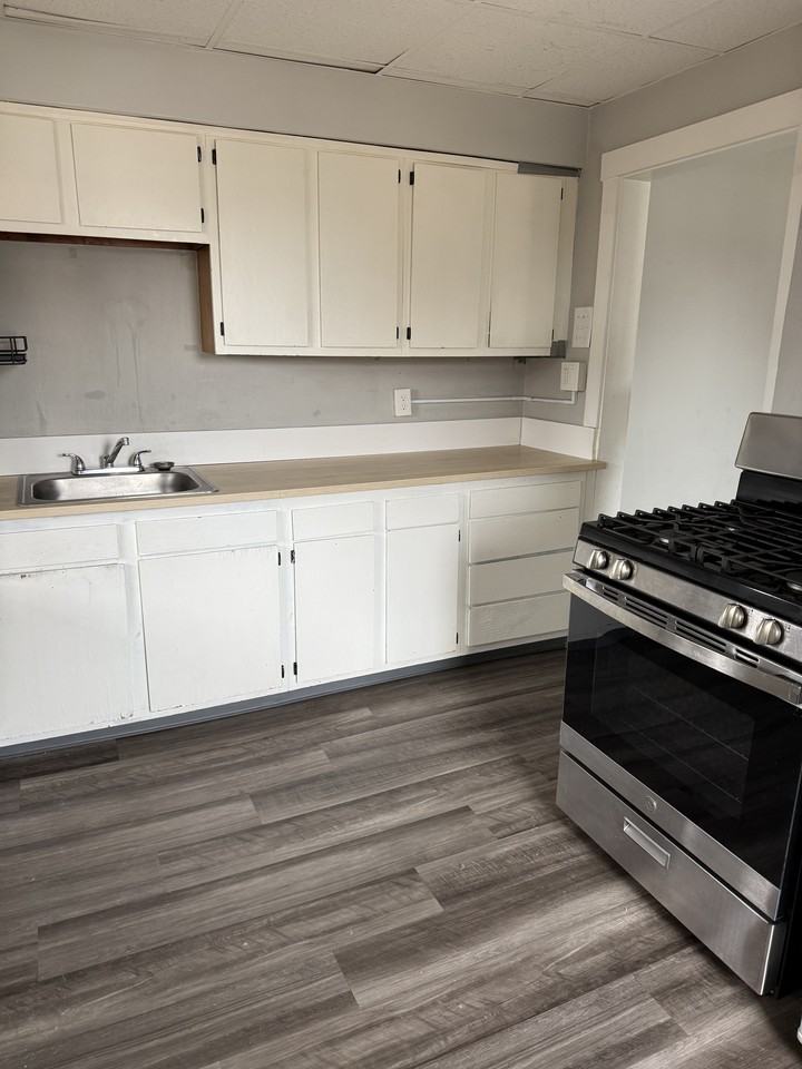 7403 Schoyer Ave #3 - Photo 2 of 13