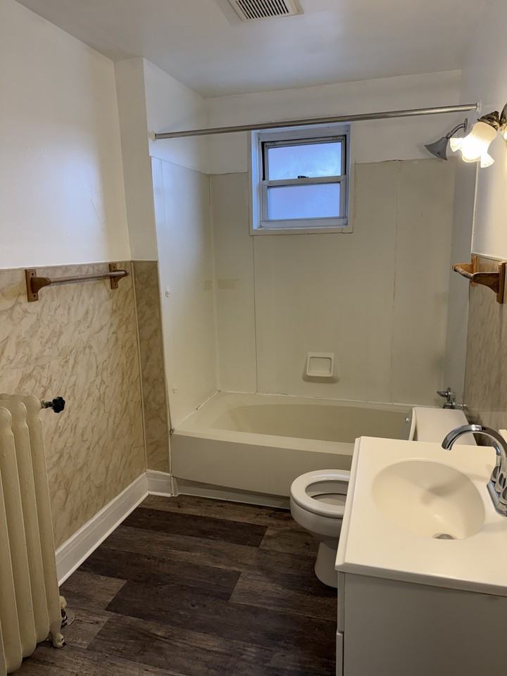 7403 Schoyer Ave #3 - Photo 7 of 13
