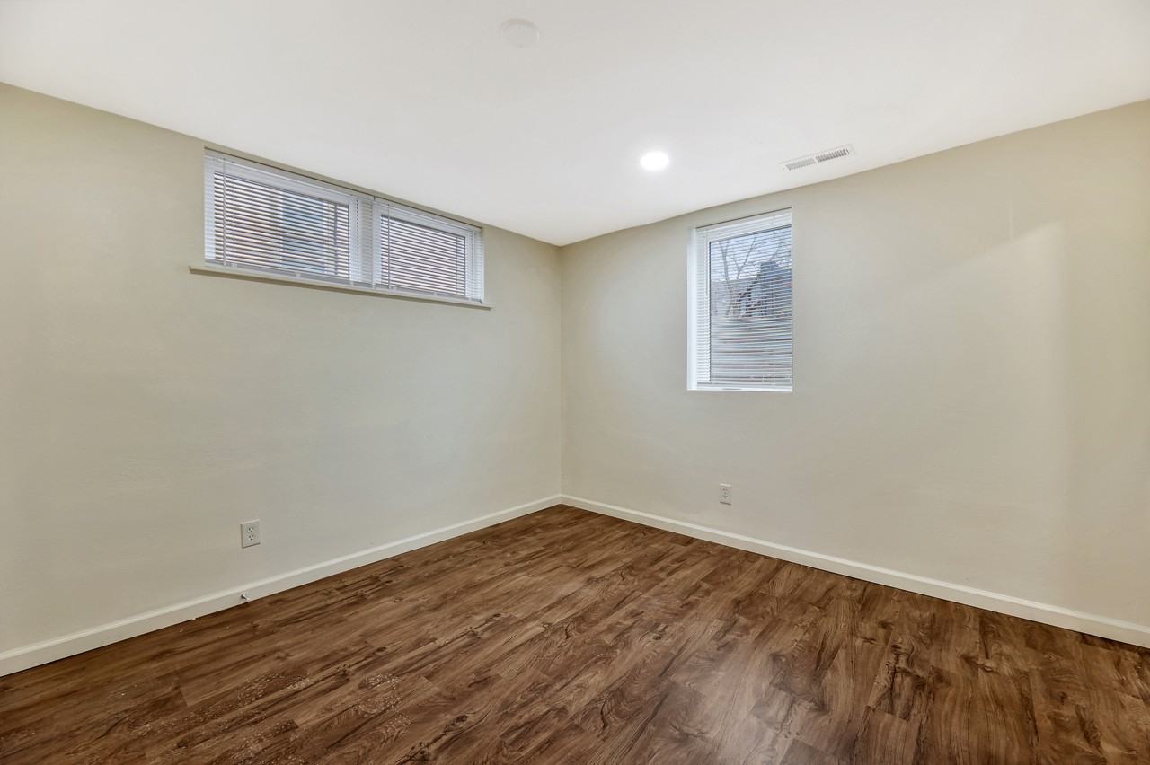 311 N 9th St #1 - Photo 5 of 13