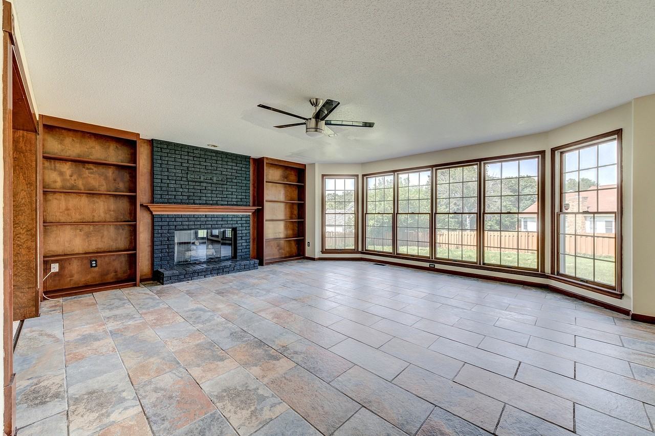 15509 Debridge Way #1 - Photo 2 of 10