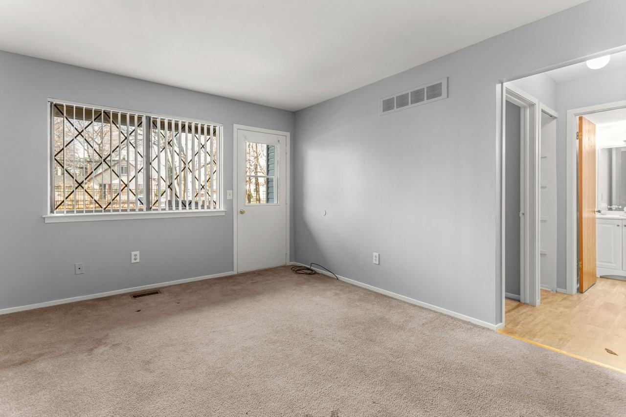 3763 Heritage Pkwy #3763B - Photo 4 of 19