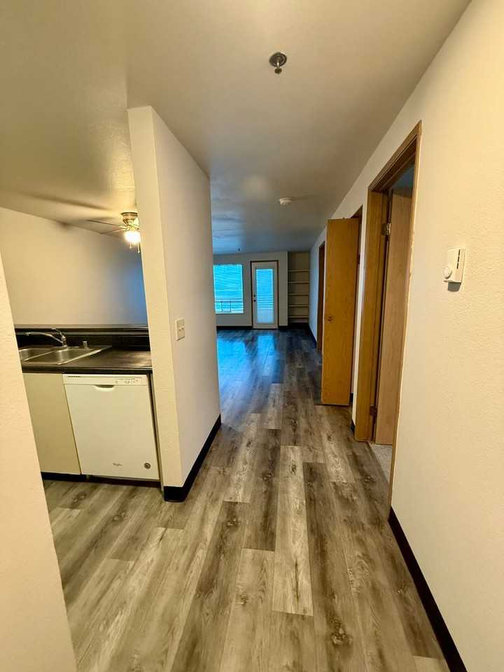 6700 ROOSEVELT APTS. - Photo 3 of 33