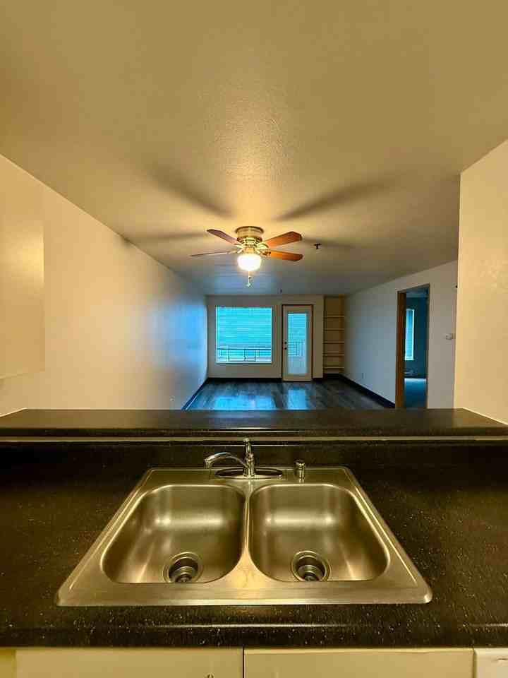 6700 ROOSEVELT APTS. - Photo 4 of 33