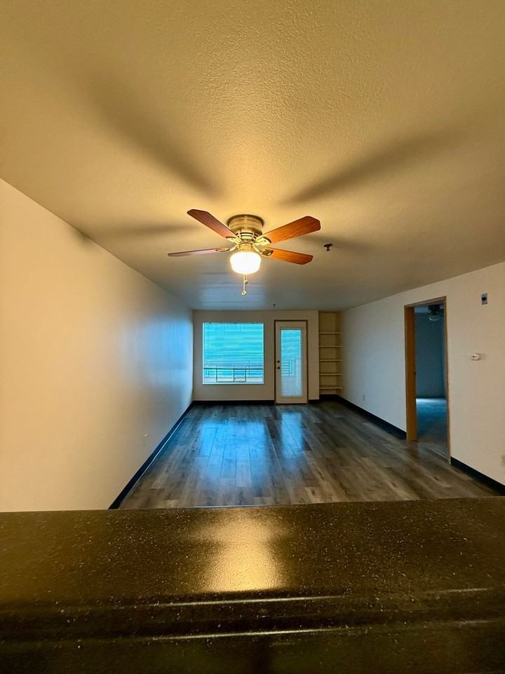 6700 ROOSEVELT APTS. - Photo 5 of 33