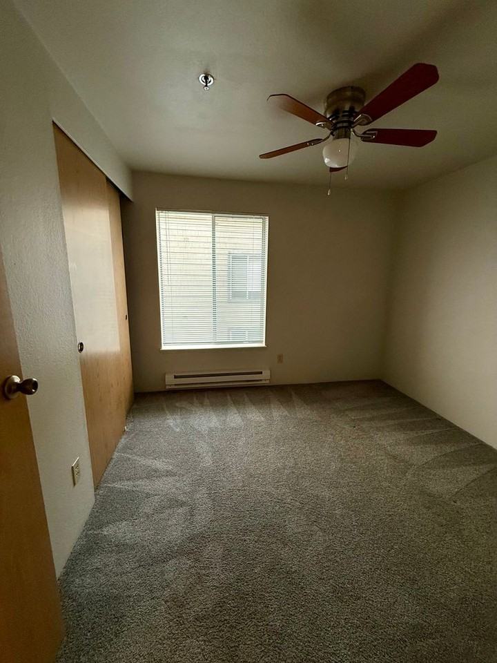 6700 ROOSEVELT APTS. - Photo 7 of 33