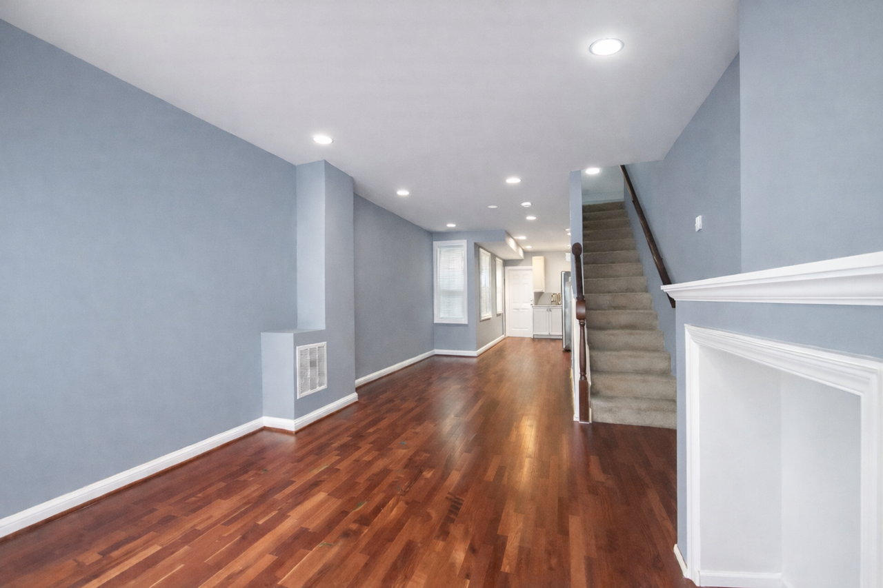 1609 W Pratt St - Photo 3 of 10