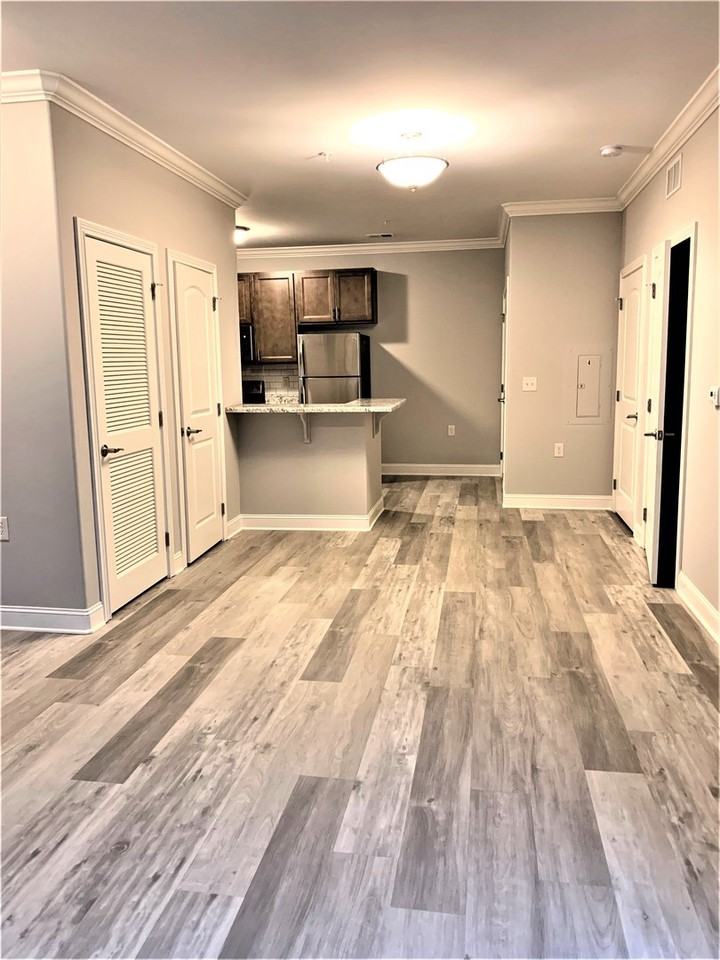 Greenwood Flats - Photo 3 of 50