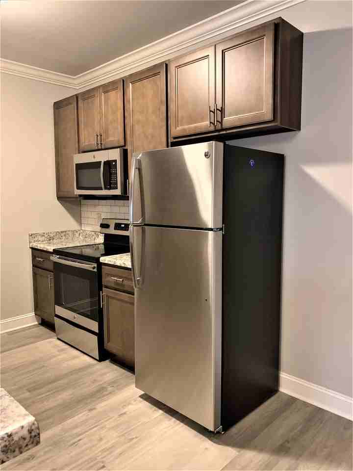 Greenwood Flats - Photo 6 of 50