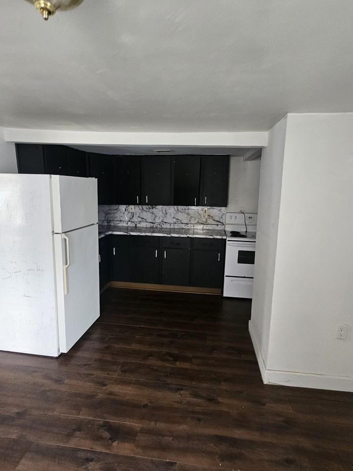 533 W Shawnee Ave Fl 2 #2 - Photo 2 of 10