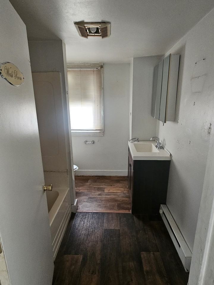 533 W Shawnee Ave Fl 2 #2 - Photo 7 of 10