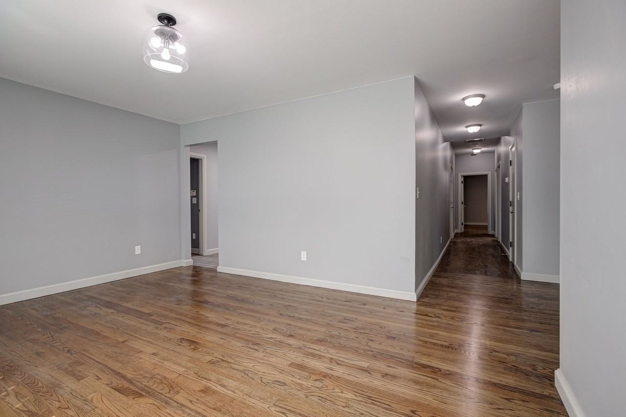 1219 Leslie Ln #1 - Photo 3 of 24