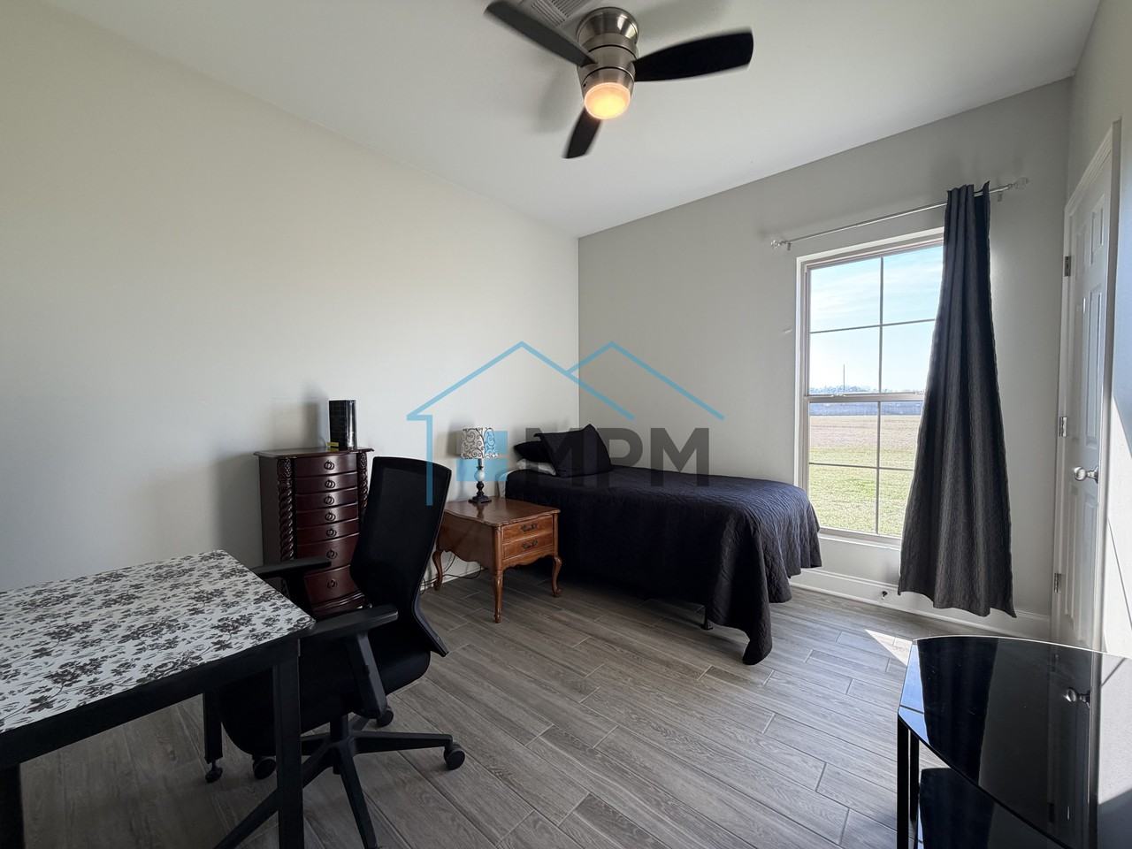 492 Cliff Bullock Dr #1 - Photo 5 of 17