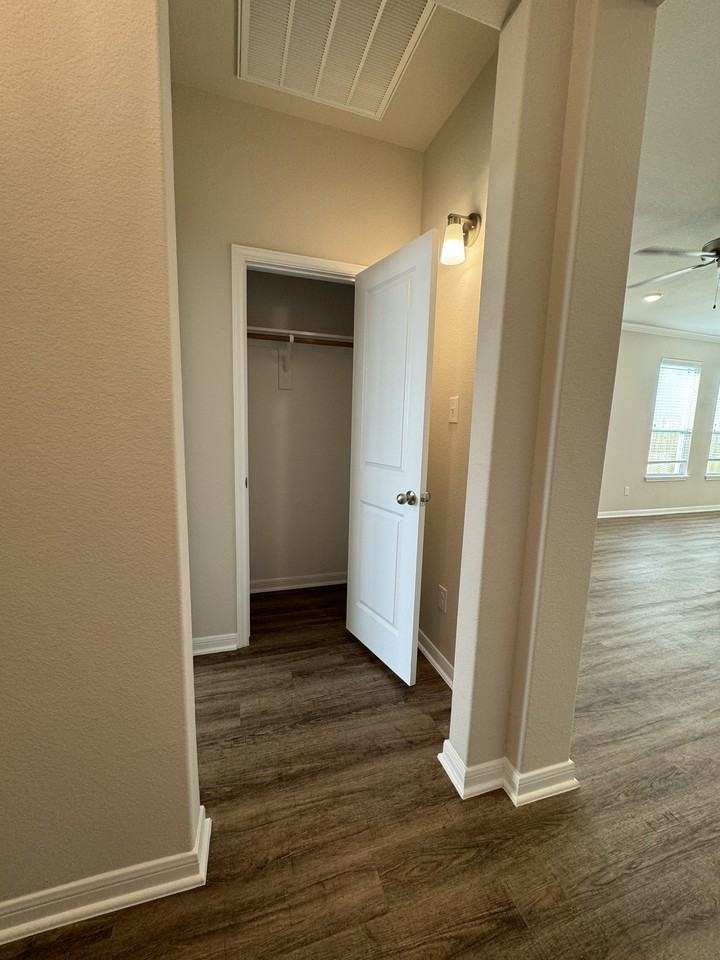 8718 Happy Valley Dr #1 - Photo 4 of 28