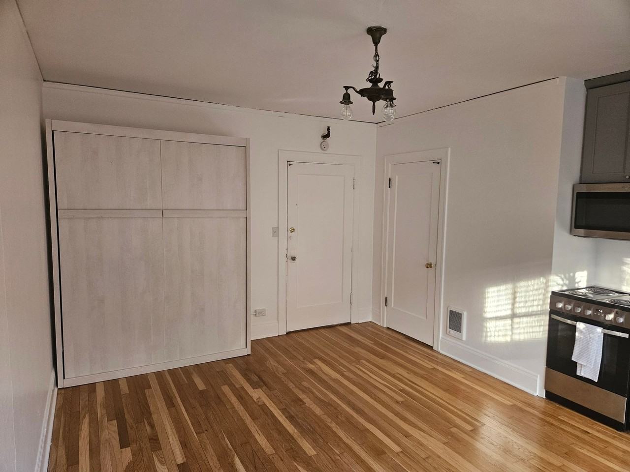 Greenway Apartments - Photo 3 of 6