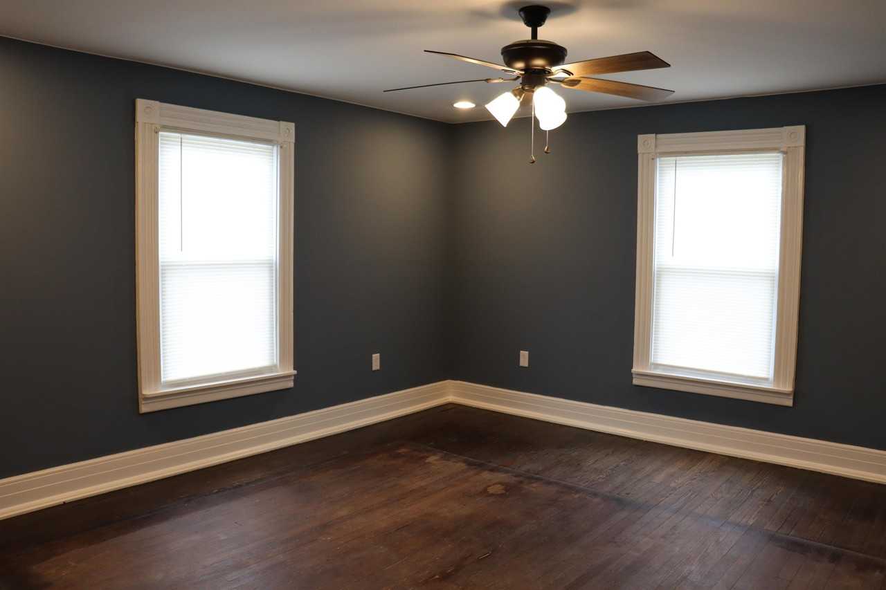 381 Main St #3 - Photo 5 of 27