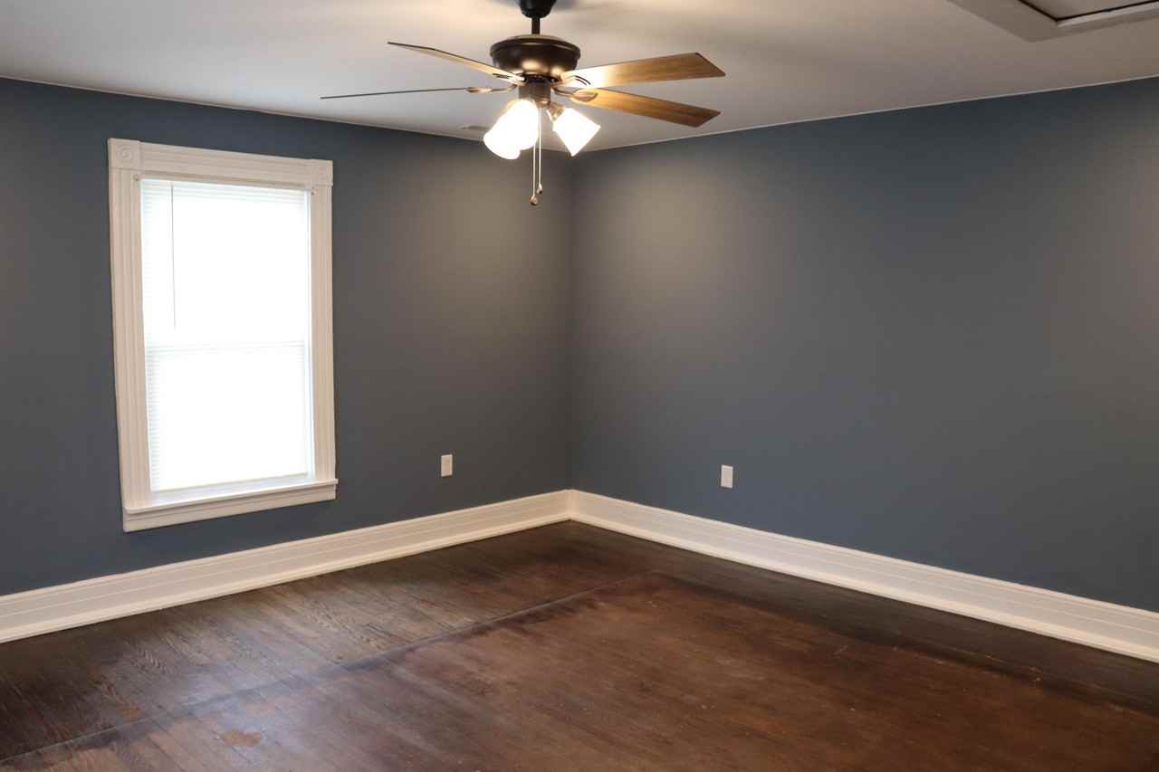 381 Main St #3 - Photo 6 of 27