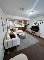 featured image of 215 W Hudson St