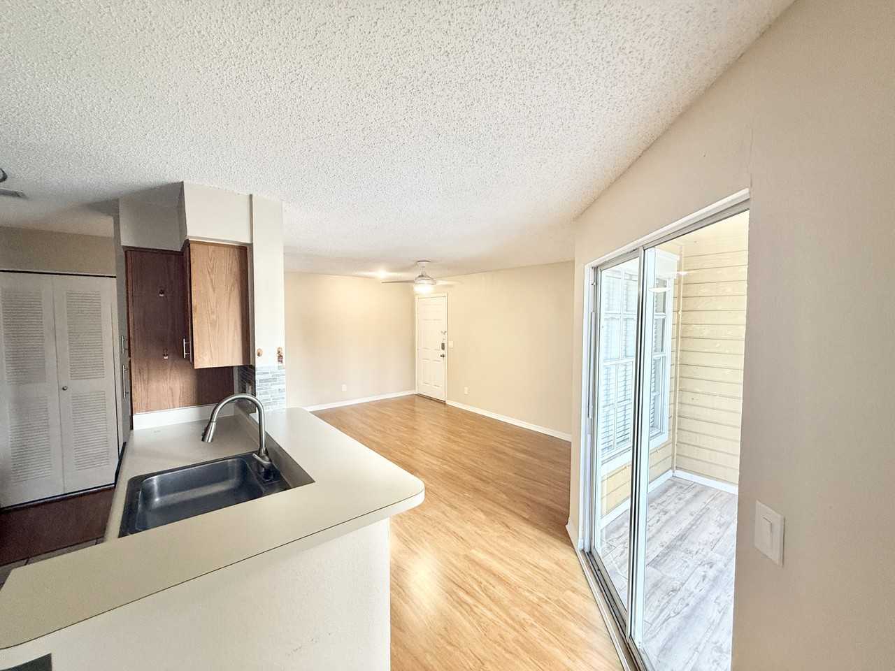 1065 South Hiawassee Road - 1423Unit 1423 #1423 - Photo 7 of 12