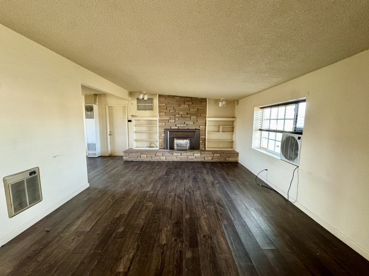 8740 Catalpa Ave #1 - Photo 4 of 17