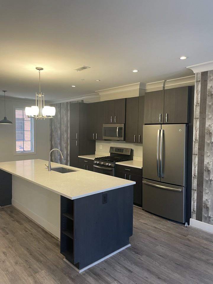 918 N Buchanan St #918