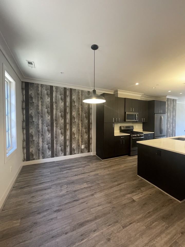 918 N Buchanan St #918 - Photo 4 of 26