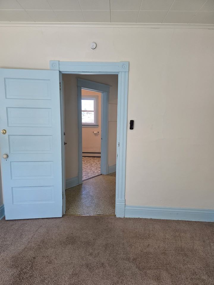 408 S 7th Ave #2 - Photo 3 of 12