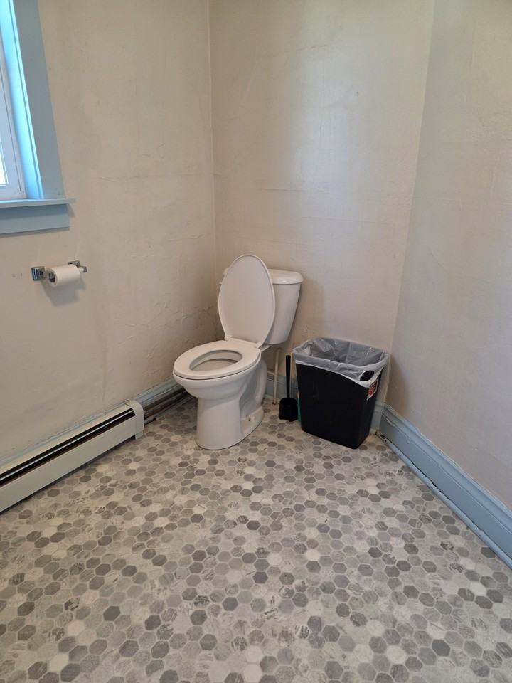 408 S 7th Ave #2 - Photo 5 of 12