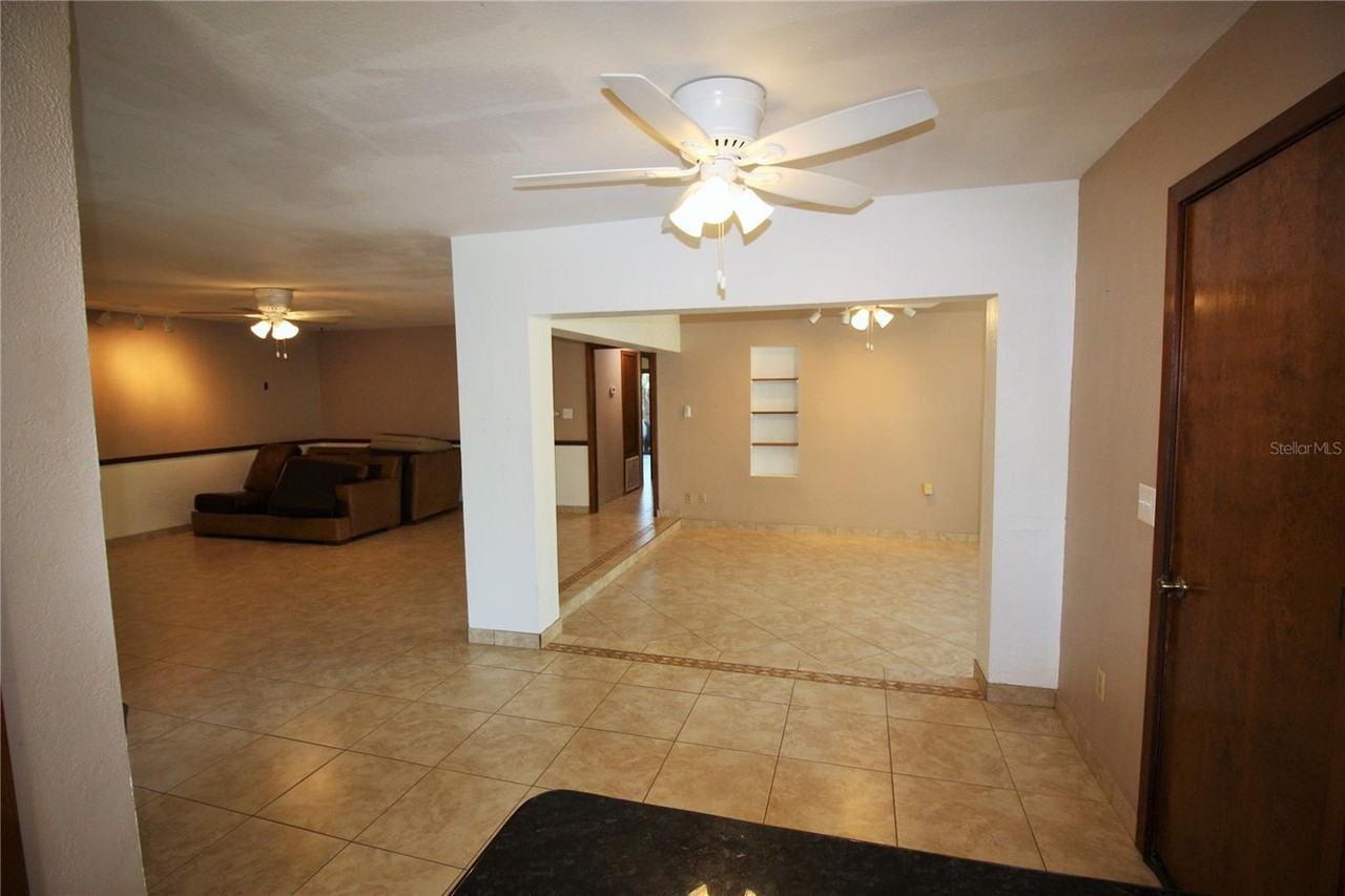 120 Valmora Dr #1 - Photo 2 of 13