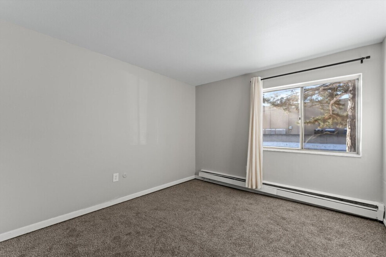 29408 DequindreUnit 203 #408-203 - Photo 3 of 11