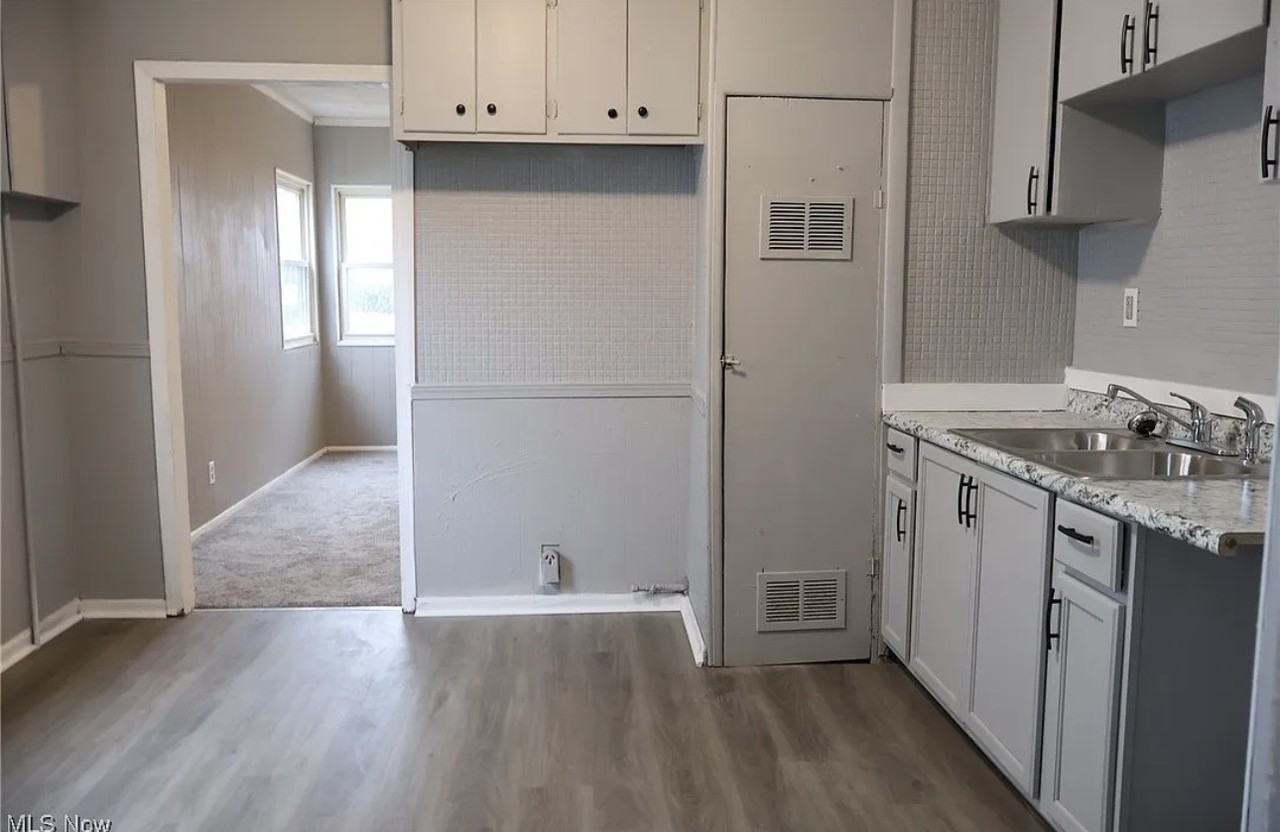 12312 Carrington Ave #1 - Photo 5 of 25